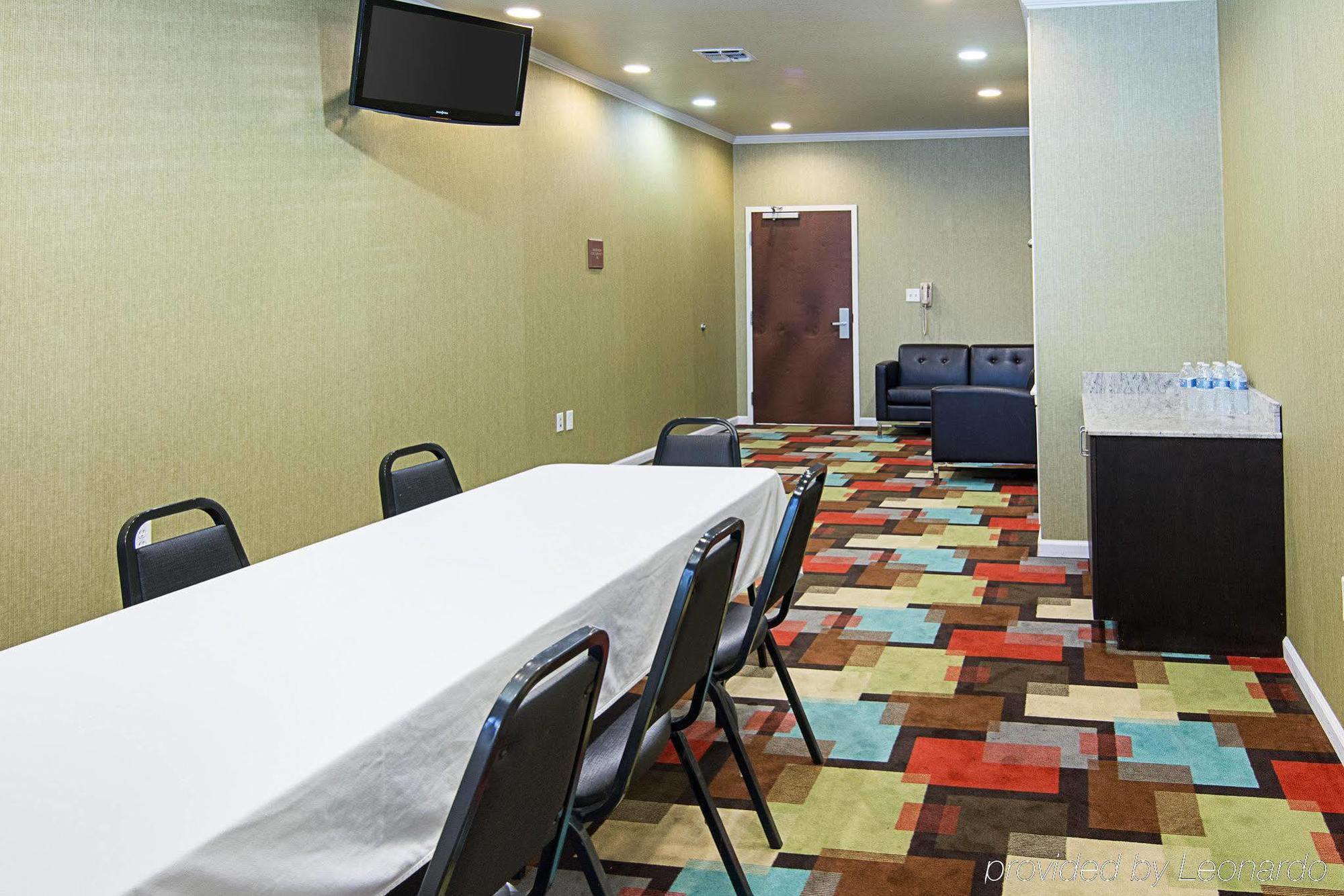 Comfort Suites Natchitoches Exterior photo