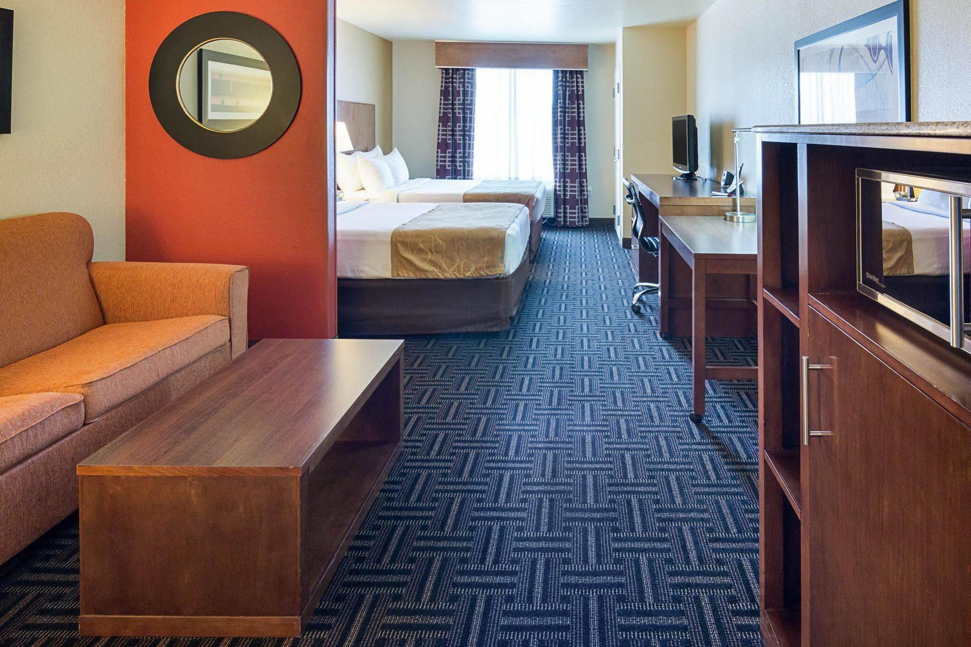 Comfort Suites Natchitoches Exterior photo
